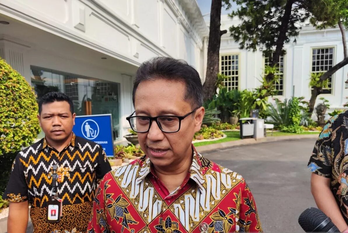Budi Gunadi Sadikin Menteri Kesehatan saat menyampaikan keterangan di Kompleks Istana Kepresidenan Jakarta, Jumat (3/5/2024). Foto: Antara