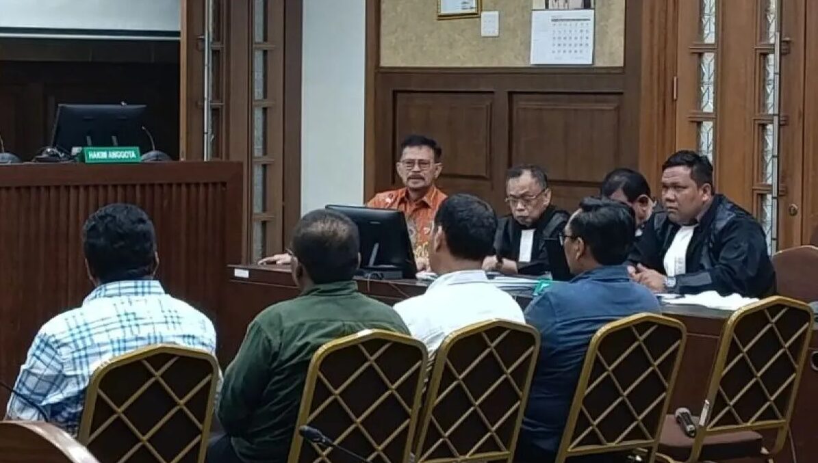 Syahrul Yasin Limpo (SYL) Menteri Pertanian periode 2019-2023 dalam sidang pemeriksaan saksi kasus pemerasan dan gratifikasi lingkungan Kementan di Pengadilan Tipikor, Jakarta, Rabu (8/5/2024). Foto: Antara