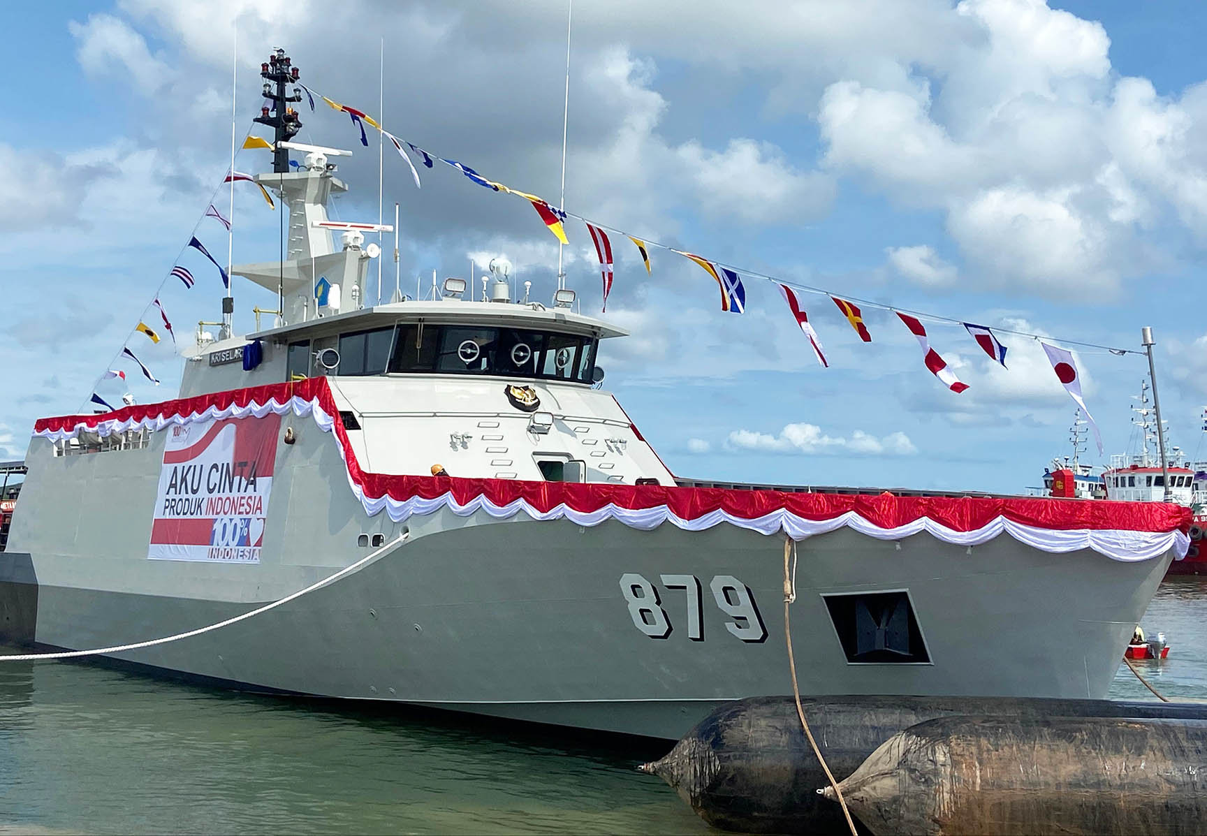 Kapal KRI Selar 879