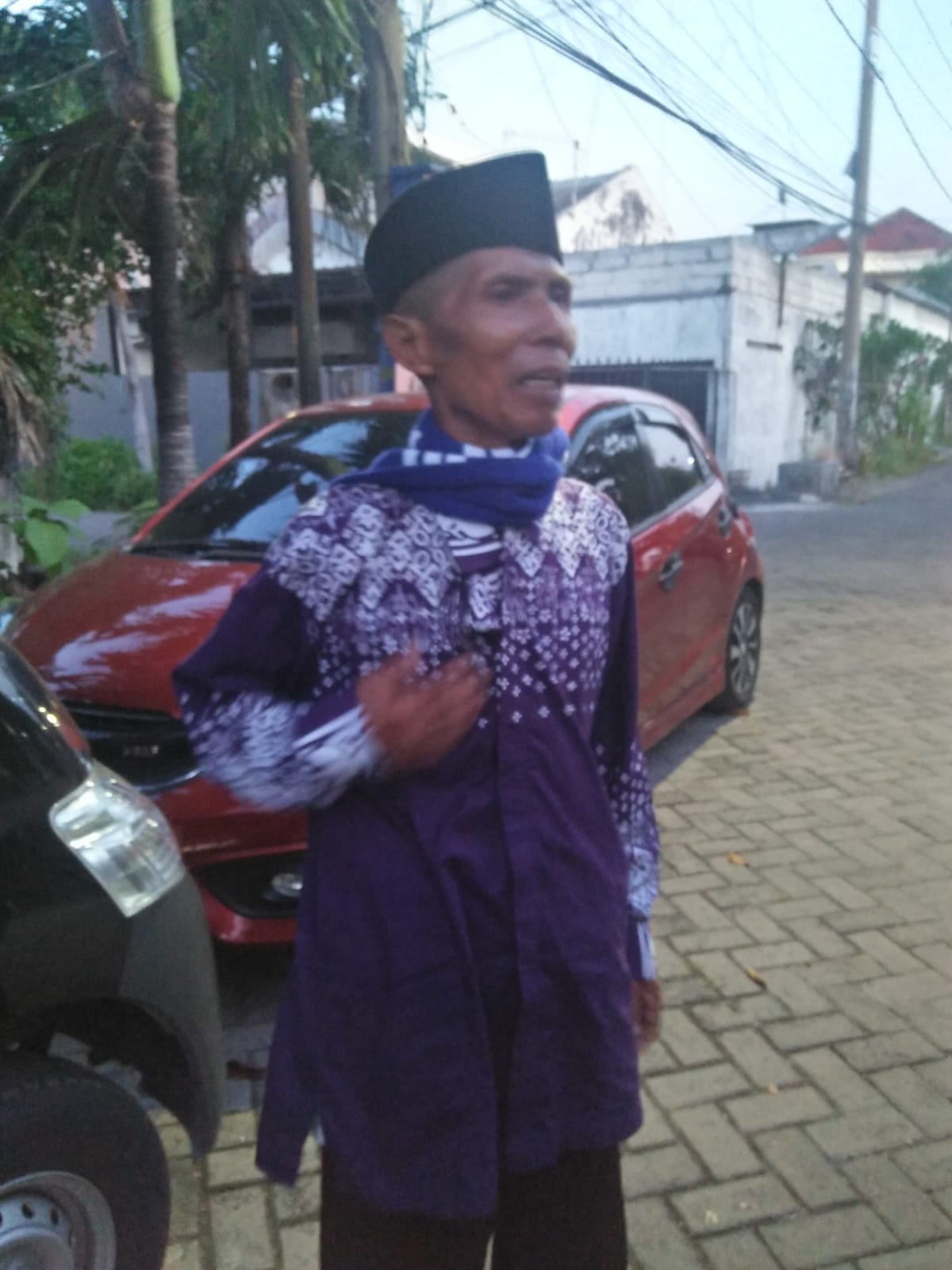 Jamaah haji asal Jember yang hilang sejak siang ditemukan di Lepak Inda Surabaya sebelum pemberangkatan