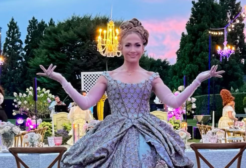 Komposer Film Bridgerton Rilis Lagu Jennifer Lopez Versi Orkestra(02)