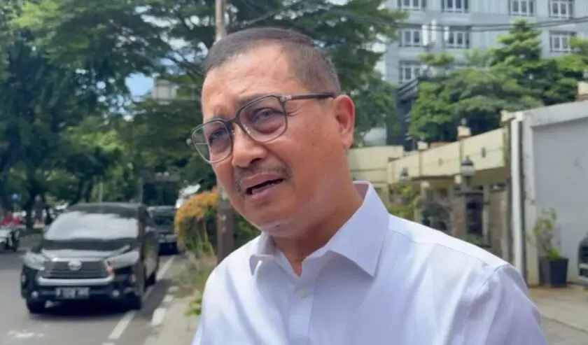Oegroseno Mantan Wakapolri Kritisi Penanganan Perkara Hasto Kristiyanto -  suara surabaya