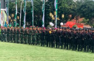 Apel Operasi Ketupat Semeru di Gedung Negara Grahadi