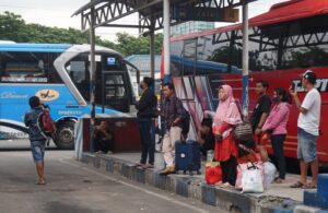 Tiga Hari Jelang Lebaran 2025, Pemudik di Bungurasih Justru Berkurang