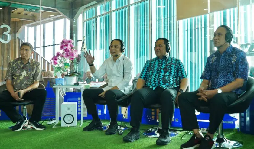 Porno sutyenlarni tomosha qiling