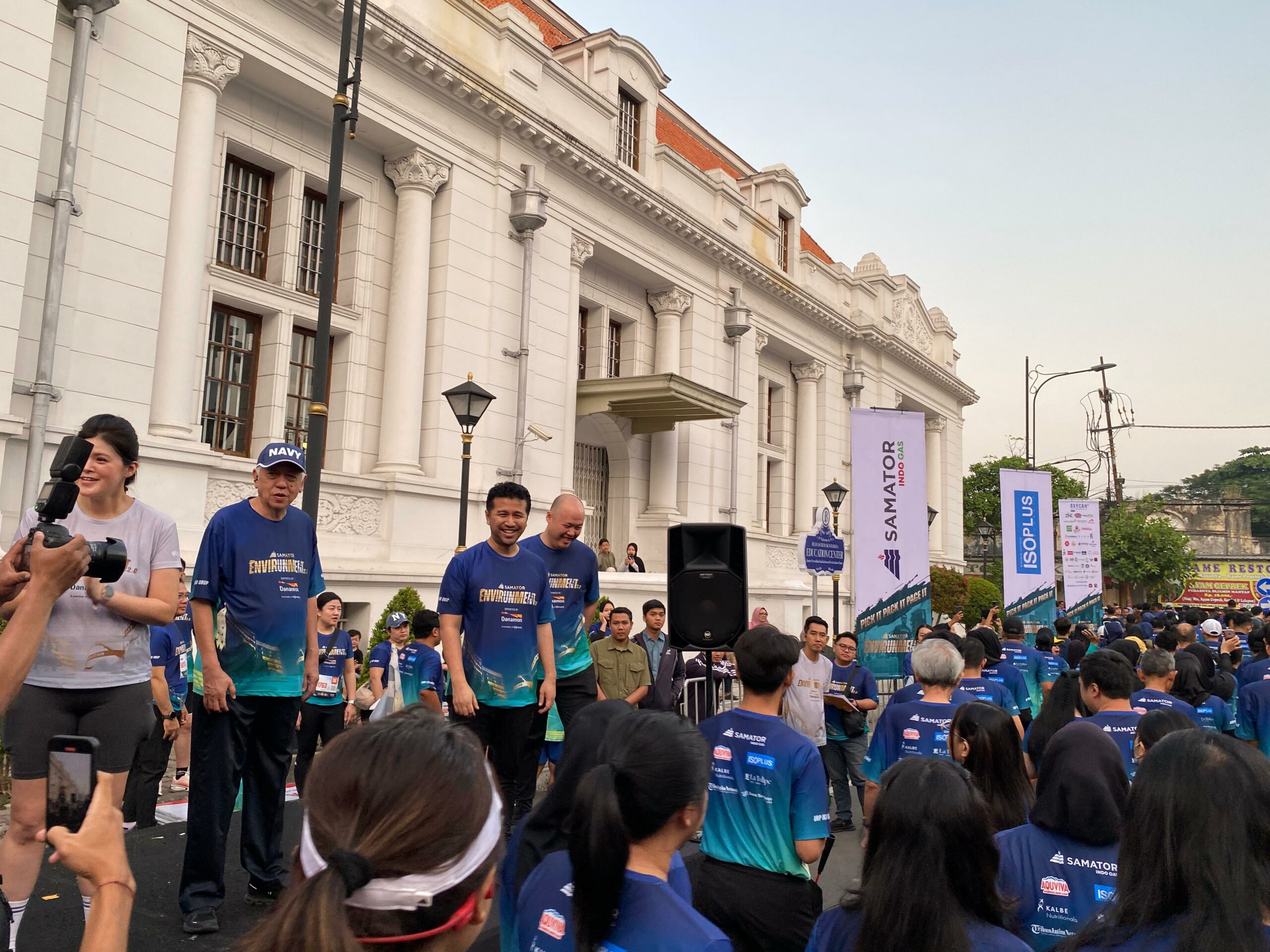 2.700 Pelari Ikuti Samator EnviRUNment dari Kota Lama Surabaya