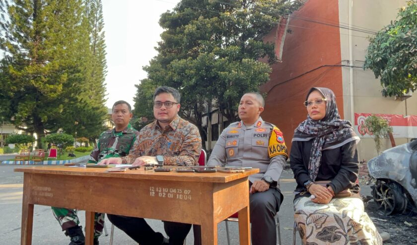 Bupati Kediri: Aktivitas Kantor Pemkab Lumpuh Usai 18 Ruangan Dibakar Massa