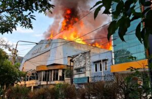 Kebakaran Gedung Ex-Bioskop Jalan Mayjen Sungkono