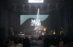 Daun Jatuh di Bank Jatim Jazz Traffic Festival 2025