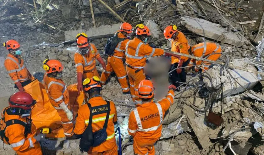 Korban Meninggal Ponpes Ambruk di Sidoarjo Bertambah jadi 66 Orang, 7  Bagian Tubuh