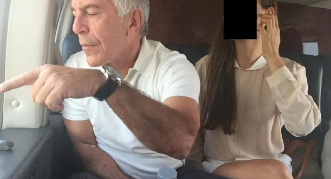 Departemen Kehakiman AS merilis sekitar tiga juta dokumen terkait dengan penyelidikan Jeffrey Epstein. Foto Reuters