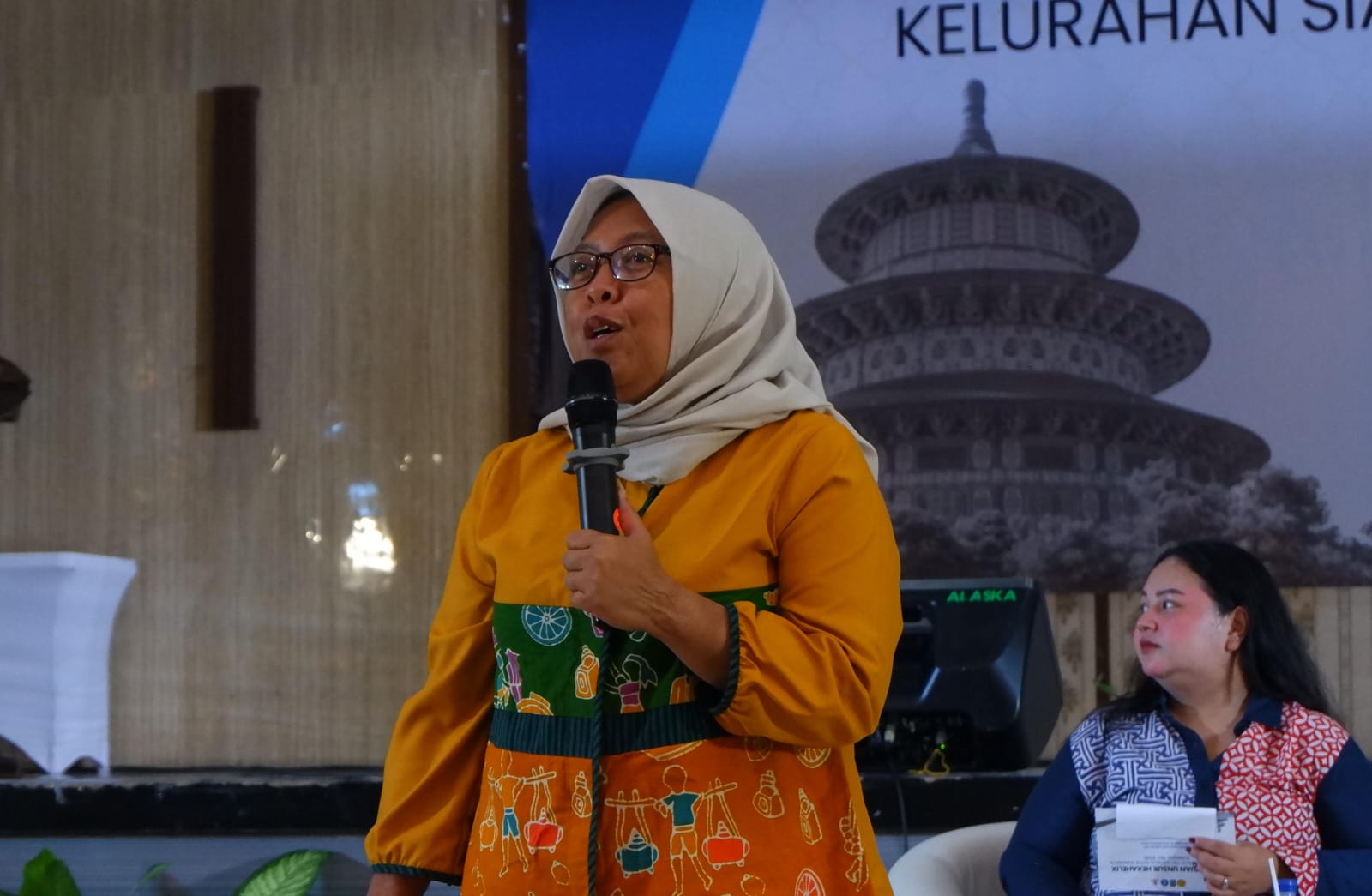 Pemkot Surabaya Berencana Samakan Pakaian Batik dan Olahraga Sekolah Negeri Tahun Depan