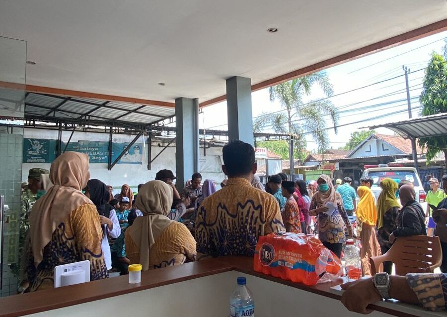 Puluhan Siswa SMPN 1 Kabuh Jombang Diduga Keracunan MBG Menu Udang