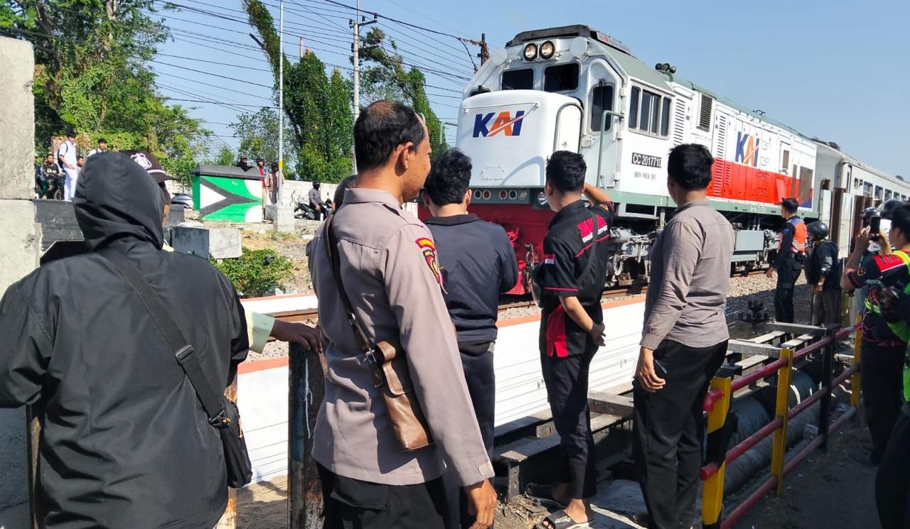 Pria Meninggal Tertemper KA Sri Tanjung di Waru Sidoarjo