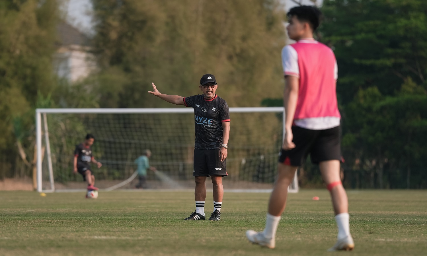 Aji Santoso Ingin de Red FC Jadi Wadah Talenta Muda Surabaya