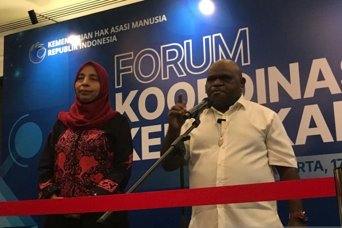 Pigai Ingatkan Aparat dan OPM Sama-Sama Patuhi Hukum Perang dan Humaniter