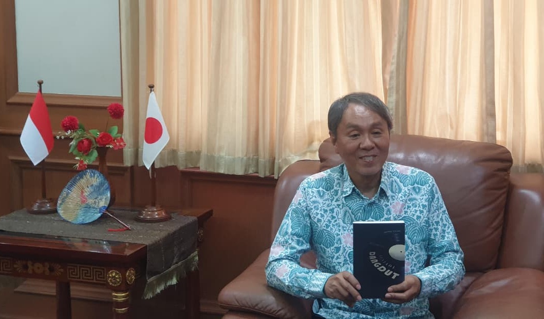 Menjadi Dangdut: Kisah Konsul Jenderal Jepang Menelusuri Musik Indonesia