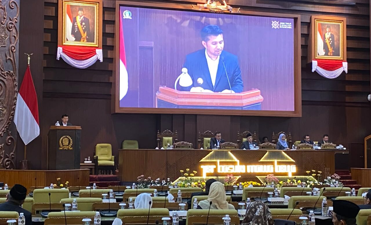 Banggar Setujui RAPBD 2027 dan Soroti Potensi Penurunan Pendapatan BBNKB