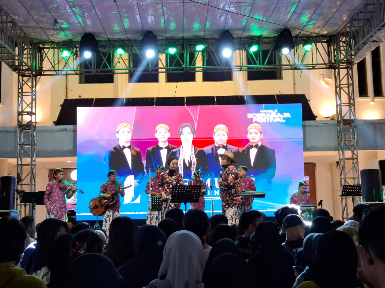 Line Music Entertainment Bikin Pengunjung Soerabaja Festival Sing-Along dan Joget
