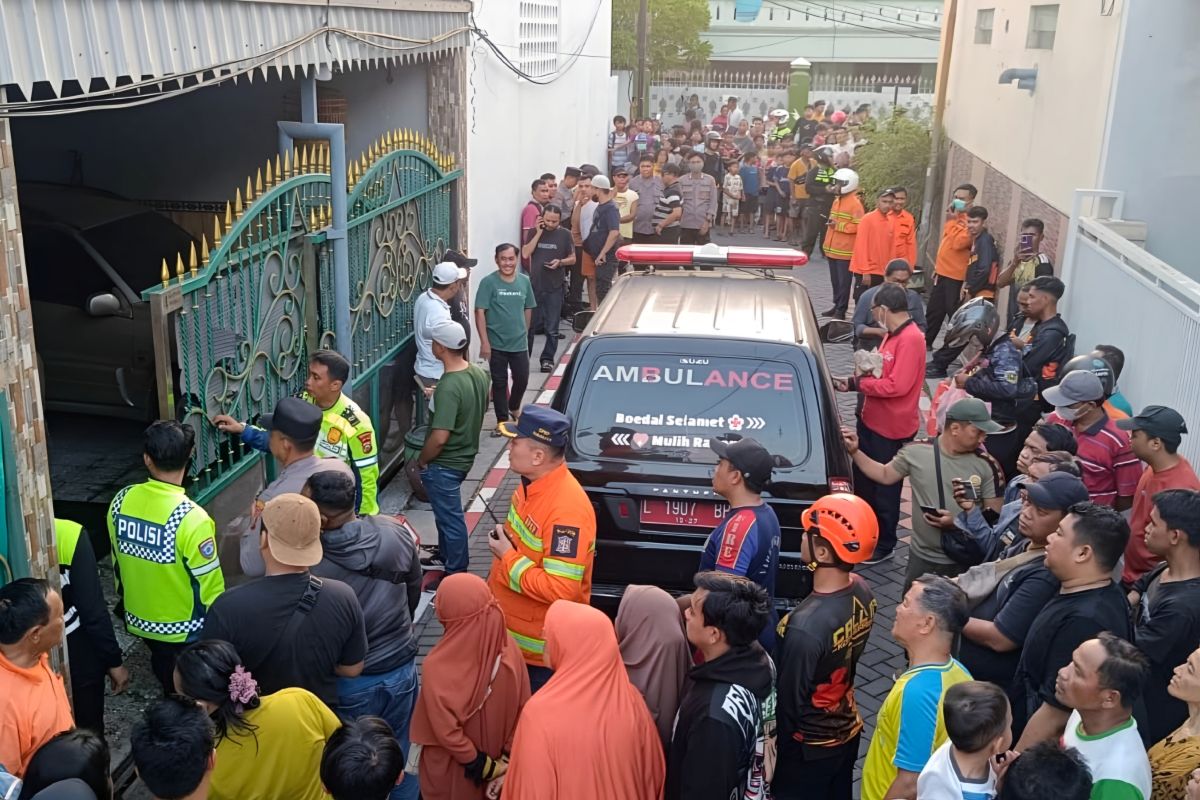 Dua Anak Meninggal dalam Kebakaran Rumah di Simorejo Surabaya