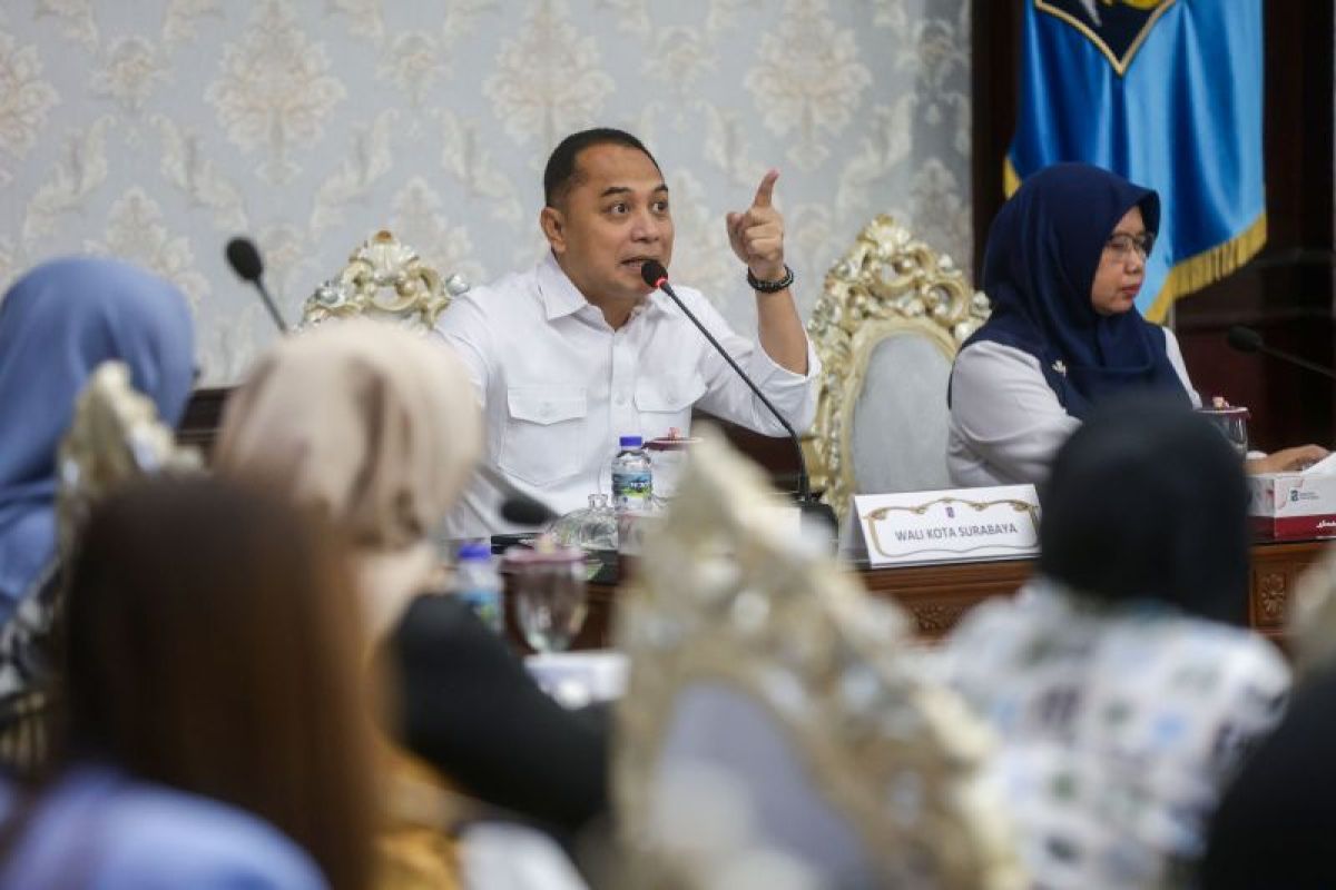 Pemkot Surabaya Tertibkan P3RT, Soroti Denda dan Penahanan Pekerja