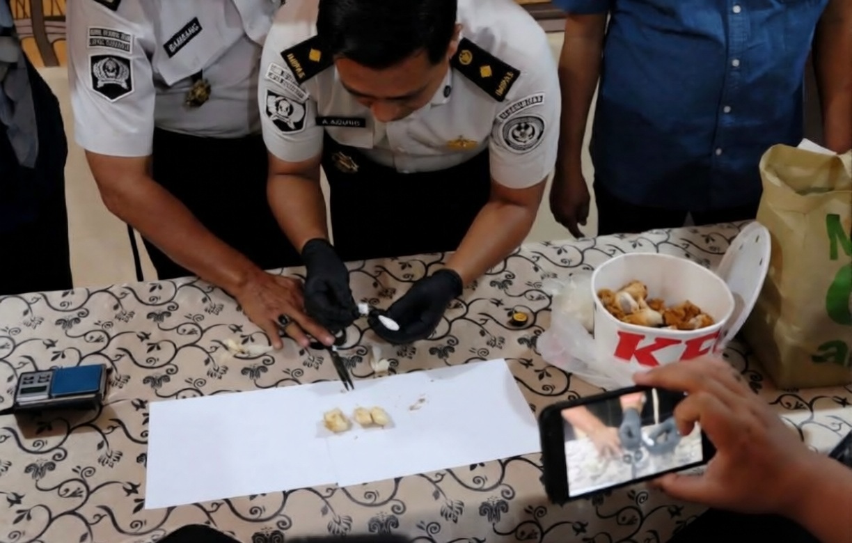 Sabu 17,11 Gram Diselundupkan dalam Kemasan Ayam Goreng ke Lapas Porong