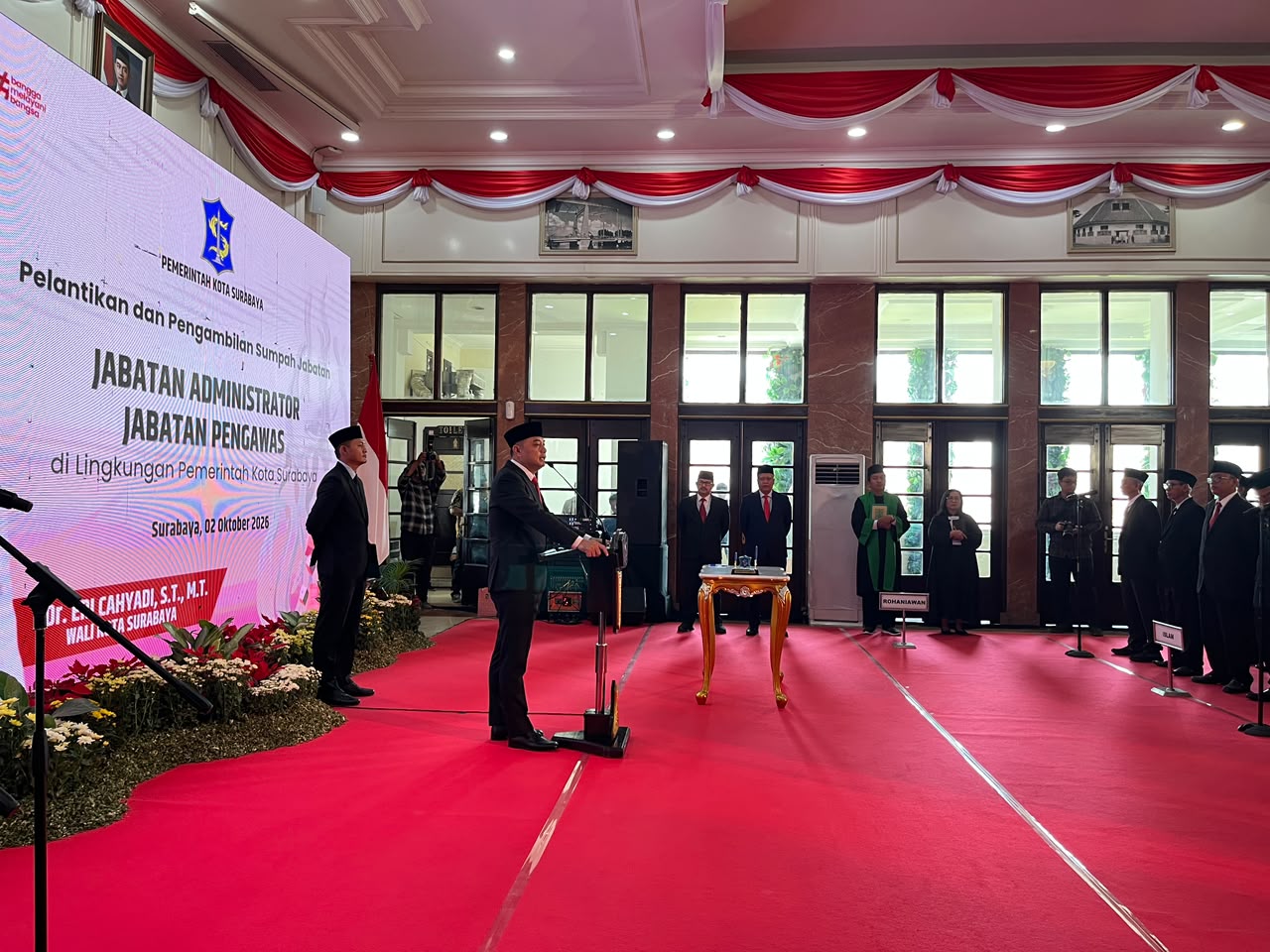 Wali Kota Surabaya Bebastugaskan Seorang Lurah karena Dugaan Pungli