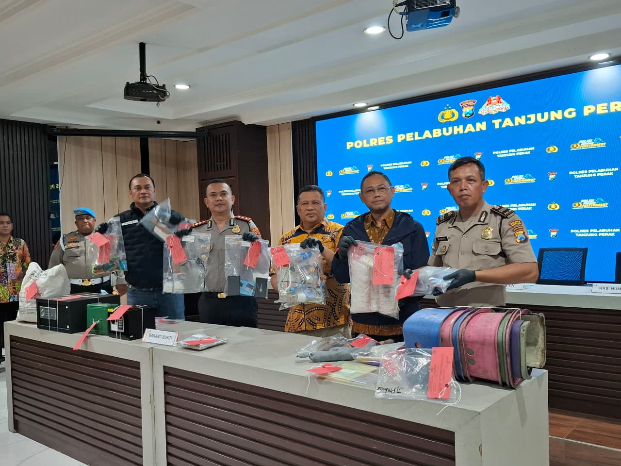 17 Orang Diamankan dalam Penggerebekan Narkoba Jalan Kunti, Diproses Rehabilitasi