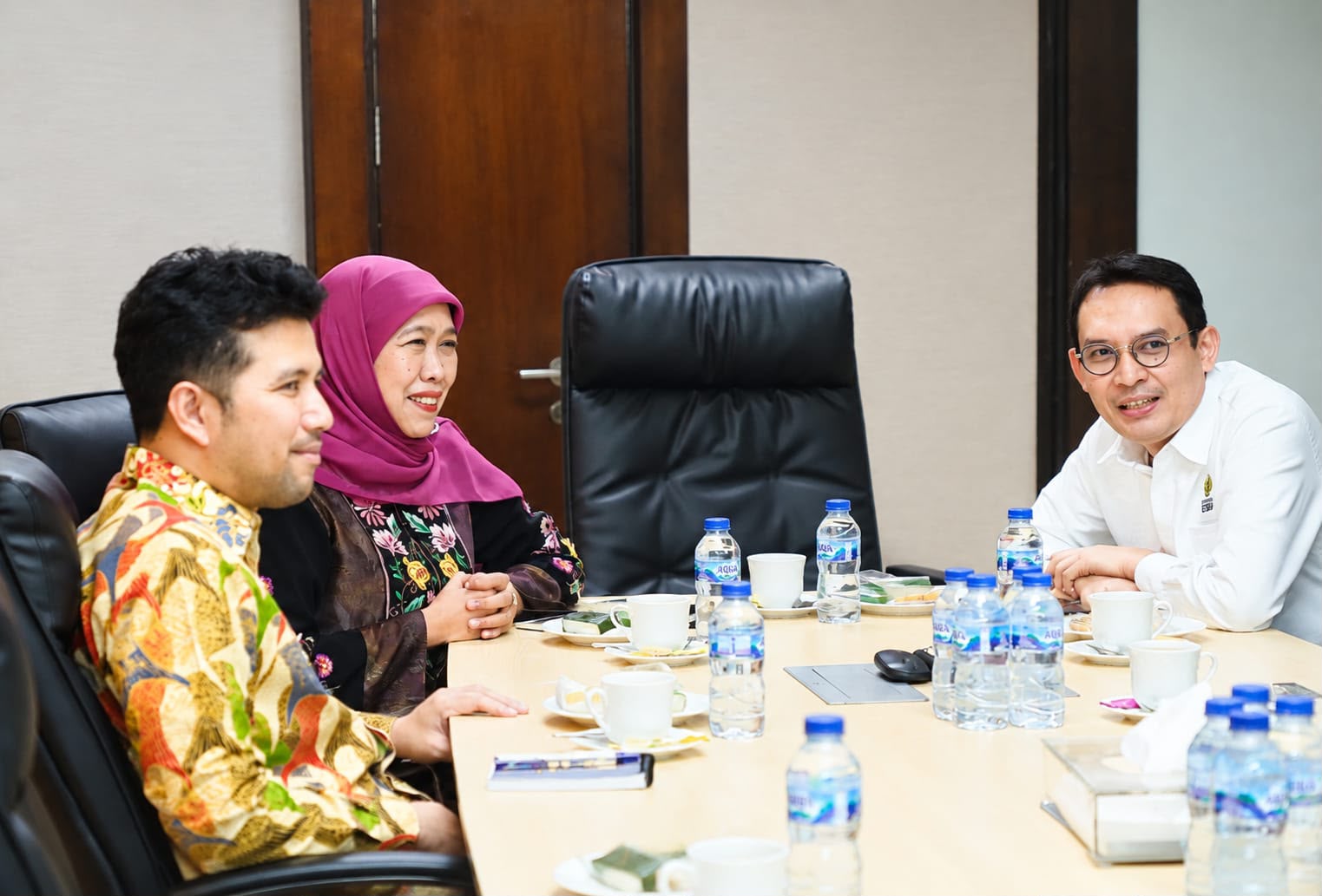 Khofifah dan Emil Datangi Kementerian ESDM, Bahas Distribusi BBM di Jatim